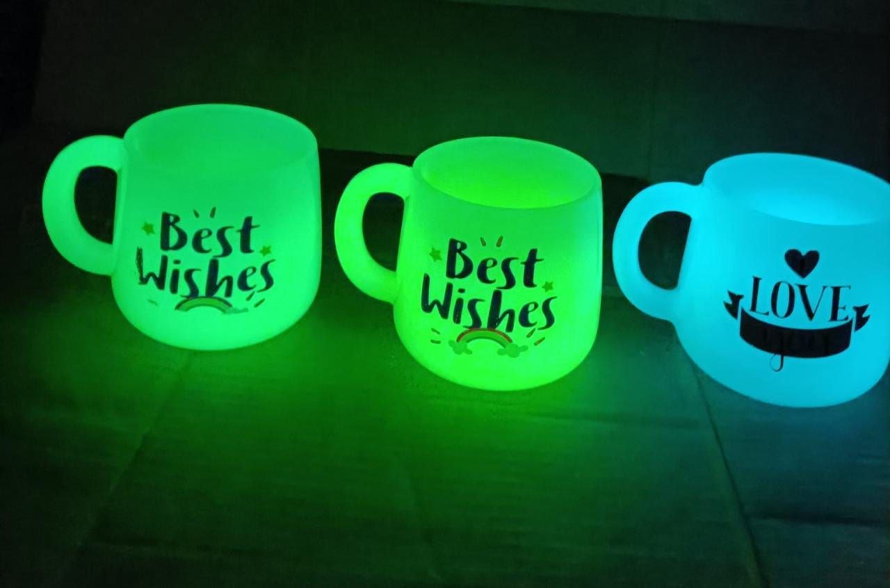 Designer Radium Finish Coffee Mug with Metallic Coating Designer Radium Finish Coffee Mug in a minimalist style